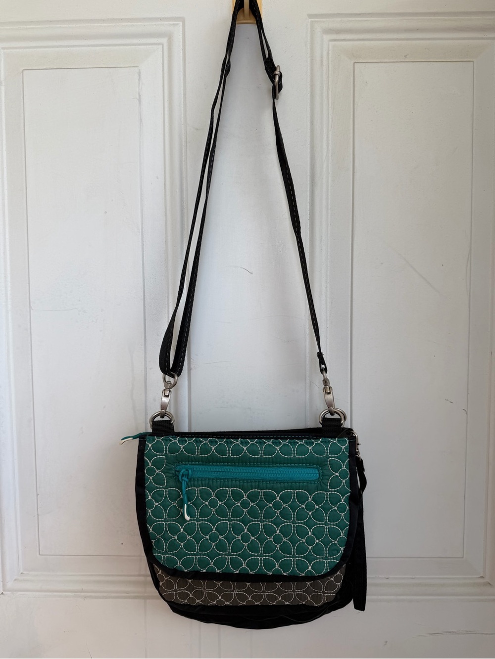 Sherpani Grey, Black & Teal Patterned Crossbody Bag